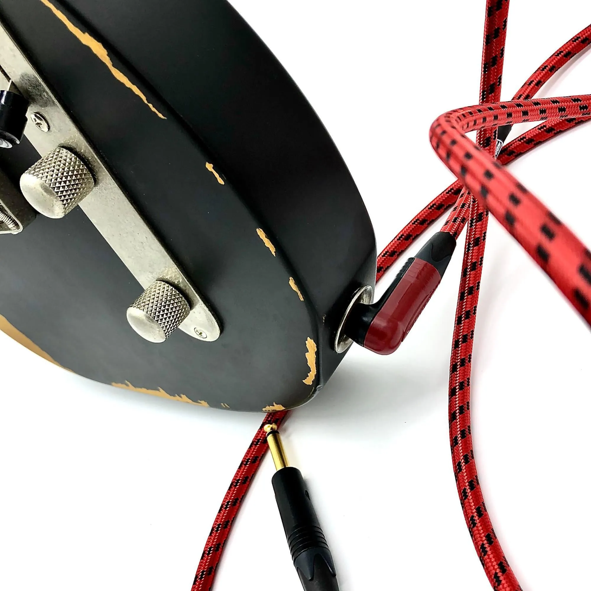 British Audio Pro Performance Silent Instrument Cable - Right Angle Silent to Straight  Braid