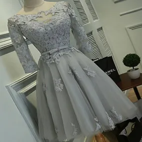 Grey Short Vintage Lace Homecoming Dress with Long Sleeves