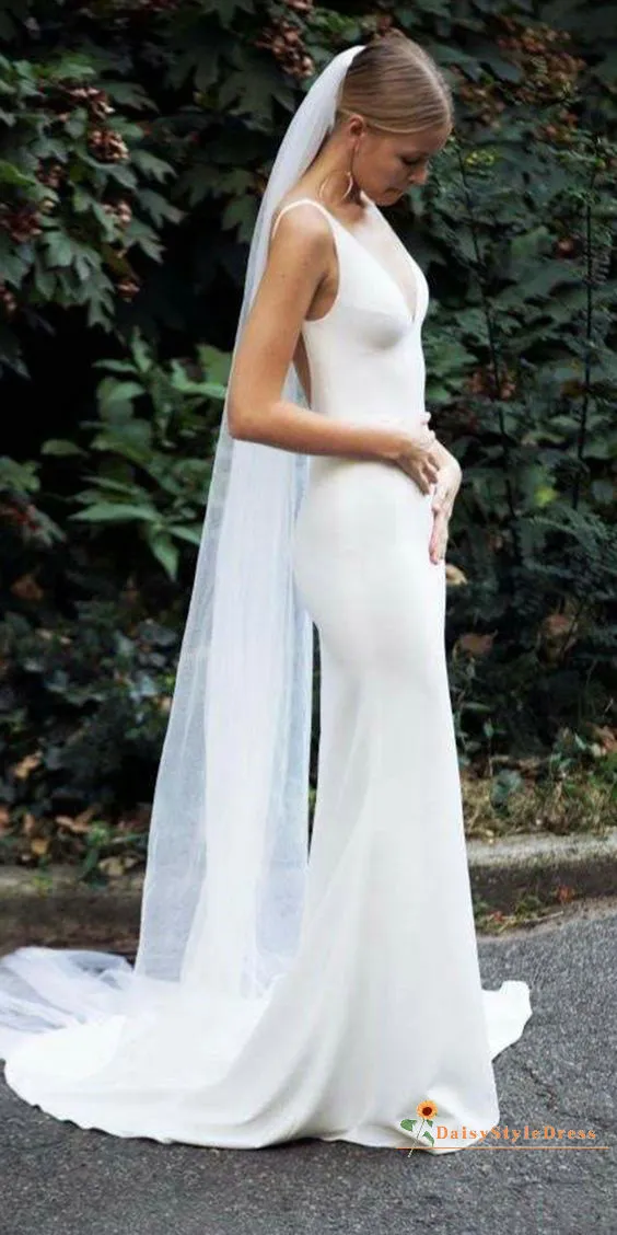 Sexy Backless Fitted Wedding Dress
