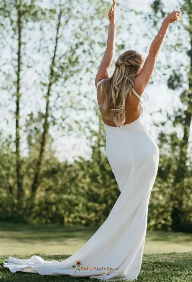 Sexy Backless Fitted Wedding Dress