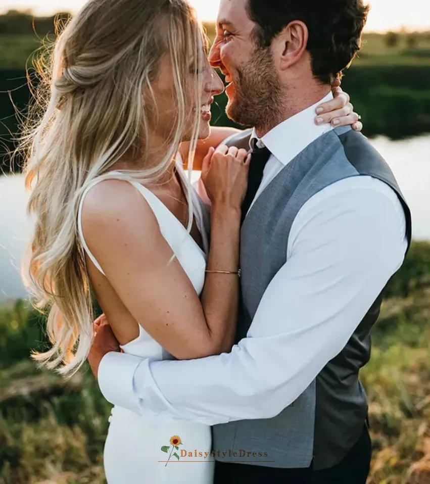 Sexy Backless Fitted Wedding Dress