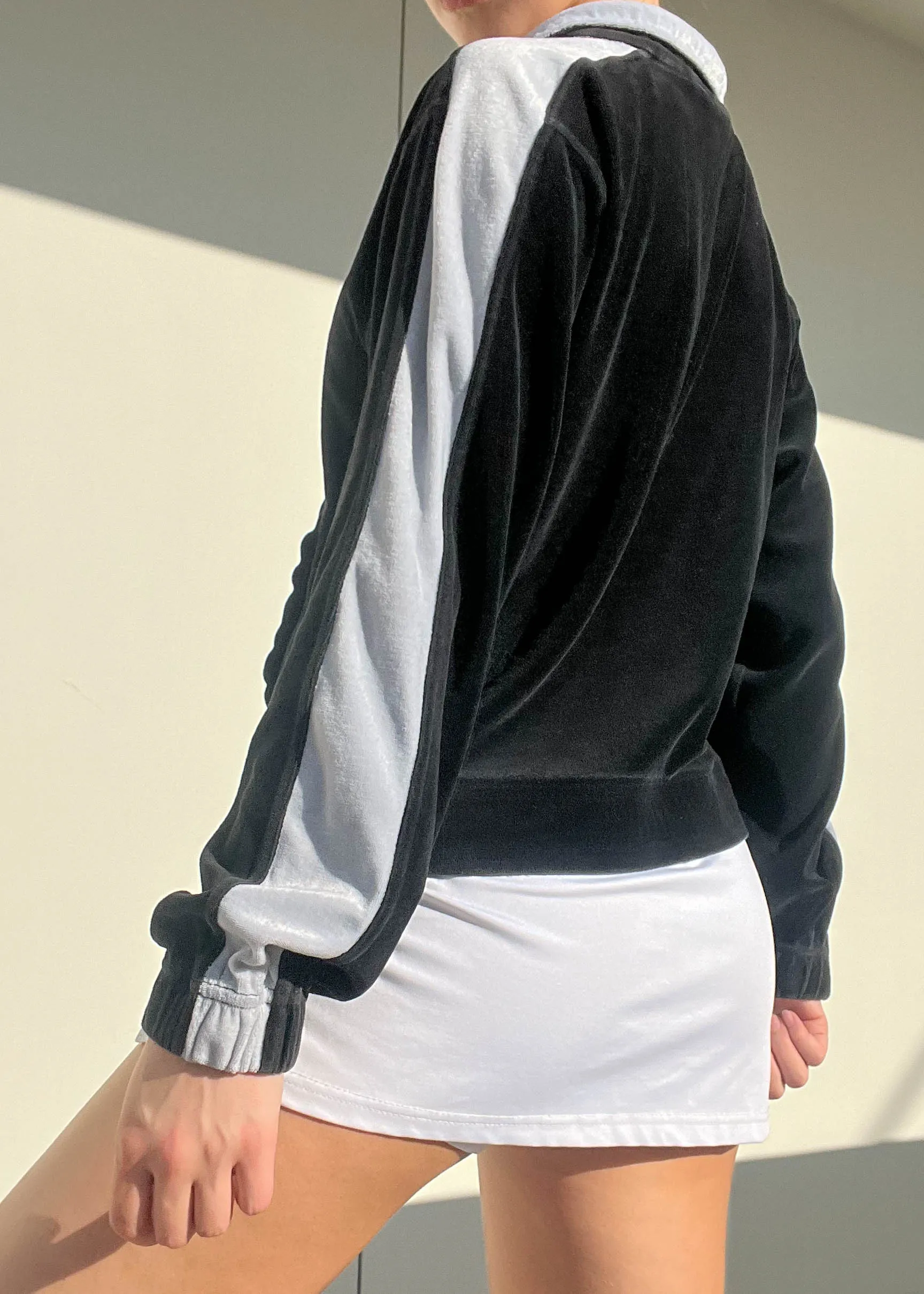 Y2k Black & Gray Velour Jacket (M)